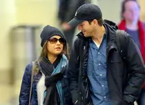 Ashton Kutcher și Mila Kunis n-au nevoie de dădacă