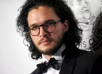 Kit Harington s-a tuns! De ce se tem fanii „Urzelii tronurilor”?