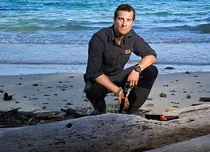 INTERVIU. Bear Grylls printre rechini: „Scufundarea fără cușcă în mijlocul rechinilor a fost, probabil, cel mai terifiant moment”