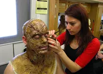 EXCLUSIV | Edwina Vodă transformă actorii în vârcolaci, vampiri, fantome