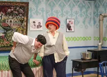 Mugur Mihăescu și echipa „Vacanța Mare”, mâine seară, la „D-Paparazzi”