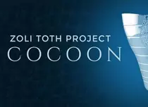 Zoli Toth cântă pe scena de la Selecția Națională Eurovision
