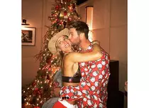 Cum au petrecut Elsa Pataky şi Chris Hemsworth de Sărbători