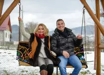 Mircea Radu, ajutat de Dana Săvuică și Ionuț Iftimoaie să găsească cele mai mândre fete pentru show-ul „Ie, Românie”