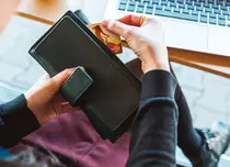 (P) Avantajele unui credit online rapid