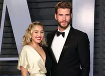 Miley Cyrus vorbește despre căsnicia modernă pe care o are cu Liam Hemsworth și decizia de a nu avea copii