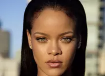 Rihanna vine în ajutorul celor care luptă cu pandemia de coronavirus. Ce sumă uriașă a donat
