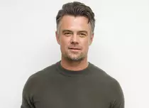 Actorul Josh Duhamel a petrecut primele 3 săptămâni de izolare în pădure