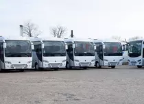 (P) Avantajele închirierii unui microbuz pentru a vizita România