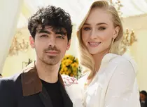 Sophie Turner și Joe Jonas se pregătesc să devină părinți. Cei doi s-au mutat în casă nouă