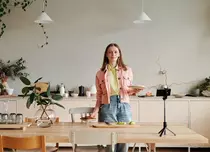 (P) Influenceri online : vlog sau blog –  cum sa te afirmi online mai usor?