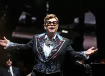 Sir Elton John va fi protagonistul unui documentar Netflix