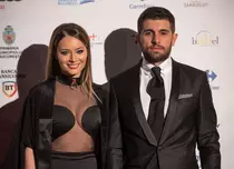 Laura Cosoi se gândește deja la al treilea bebeluș. Soțul ei este de acord: „Nu ne oprim, ne mai dorim copii”