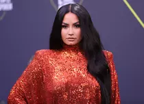 Cum a început lupta lui Demi Lovato cu consumul de droguri și alcool. „Căutam o cale de scăpare”