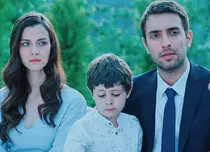 İrem Helvacıoğlu („Lacrimi la Marea Neagră”) are un proiect nou: va juca într-un serial de tip comedie romantică