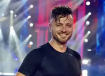 Tavi Clonda vine sâmbătă la Splash! Vedete la apă să salveze onoarea familiei: „Iubire, te răzbun eu!”