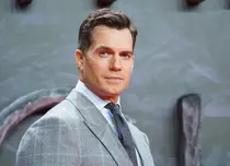 Henry Cavill va juca în „Voltron”, dar are pe listă și alte proiecte. În ce filme îl vom mai vedea