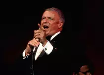 Frank Sinatra va fi protagonistul unui amplu serial biografic