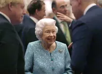 Imaginea nemaivăzută pe care Regina Elisabeta a dezvăluit-o din neatenție. În fotografie apare și Prințul Phillip