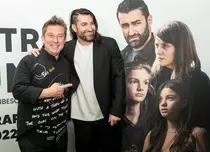 Ce ținute au purtat vedetele la premiera de gală a „Odată pentru totdeauna”