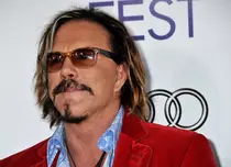 Mickey Rourke a rămas fără casă. Judecătorii au decis evacuarea de urgență a actorului. Are datorii de mii de dolari, dar refuză roluri sub 200.000 de dolari pe zi