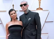 Kourtney Kardashian și Travis Barker s-au căsătorit! Primele imagini de la nunta de basm