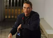 Filme la TV azi, 6 iunie: „Șase gloanțe”, „Teroare la înălțime”, „Sin City”, „Milkshake exploziv”, „Cât îmi dai ca să te împușc”