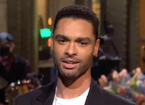 Rege-Jean Page și-a dezamăgit fanii. Ce a anunțat vedeta din „Bridgerton”