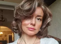 Alexandra Velniciuc, despre marea dramă a copilăriei sale. „M-a durut carnea pe mine de suferință”