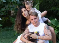 Codin Maticiuc a devenit tată pentru a doua oară. Prima imagine cu fetița lui și a Anei Pandeli, din sala de naștere