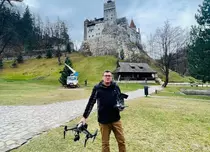 Cine e românul care a filmat episodul dedicat României din serialul National Geographic „Europa văzută de sus”. INTERVIU