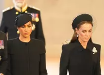 De ce Meghan Markle și Kate Middleton nu au mers în cortegiul funerar al Reginei Elisabeta a II-a