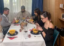 „Mâncare pe care”, 5 – 9 decembrie 2022. Cine sunt noii concurenți. „Se înfiripă ceva între ei doi”