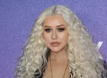 Christina Aguilera, apariție îndrăzneață. A pozat topless și a publicat imaginea pe Instagram