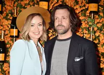 Olivia Wilde, în ipostaze tandre cu fostul partener, Jason Sudeikis, după despărțirea de Harry Styles