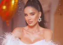 Adelina Pestrițu, apariție de vis la un bal exclusivist din Monte Carlo. A purtat o rochie de 20 de kilograme și o tiară specială