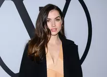 Ana de Armas, primele declarații despre legătura cu Tom Cruise. Actrița amplifică zvonurile care circulă printre fani