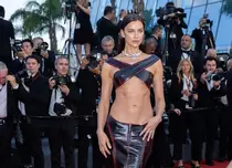Irina Shayk, apariții bulversante la Cannes 2023. Ce ținute sumare a purtat celebrul fotomodel