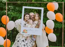 Vladimir Drăghia și-a botezat cea de-a doua fetiță. Ce ținută specială a avut partenera actorului, Alice Cavaleru