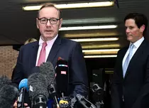 Cum a reacționat Kevin Spacey când a aflat că a fost achitat pentru toate acuzațiile de agresiune sexuală. Primele declarații
