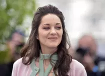 Marion Cotillard va fi Crăiasa Zăpezii, dar nu într-un film Disney! Ce se știe despre proiect