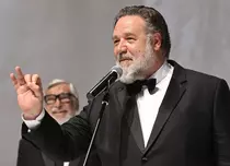 Russell Crowe, enervat și gelos din cauza filmului Gladiatorul 2. „Ar trebui să mă plătească dracului”