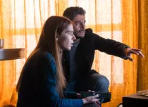 Poarta roșie, sezonul 3. Ultimele episoade din serialul polițist sunt difuzate de Focus Sat TV