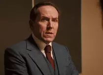 Profesorul T trece de la teorie la practică. Serialul britanic „Professor T” va fi în curând la BBC First