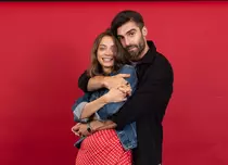 „Groapa” iese din grila Pro TV. Cum poate fi urmărit serialul cu Daniel Nuță și Teona Stavarachi