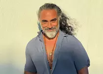 Cine este Selim Bayraktar, interpretul lui Abbas Demirkan din noul serial de la Kanal D, “Promisiunea”