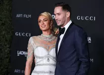 Paris Hilton a devenit mamă pentru a doua oară. Ea și soțul ei au acum o fetiță