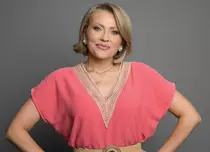 Mirela Vaida, între televiziune și familie. „Prefer să dețin eu controlul”. EXCLUSIV