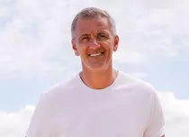 Cosmin Cernat, ultimele impresii despre finala emisiunii „Insula de 1 milion”. Prezentatorul a stat patru luni în Republica Dominicană