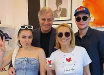 Alexandre Eram, soțul Andreei Esca, a împlinit 54 de ani. Ce surpriză i-au făcut Alexia și Aris la miezul nopții